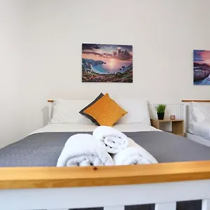  Holiday home Cross Street House United Kingdom